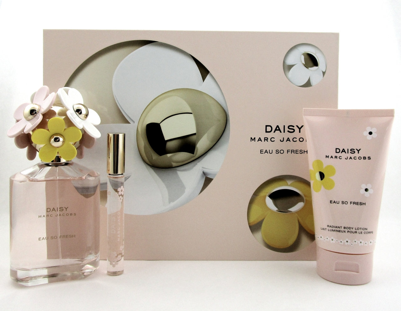 Daisy Eau So Fresh by Marc Jacobs 4.2 oz.EDT Spray + 0.33 oz.EDT Rollerball + 5.1 oz.Body Lotion. New Set.