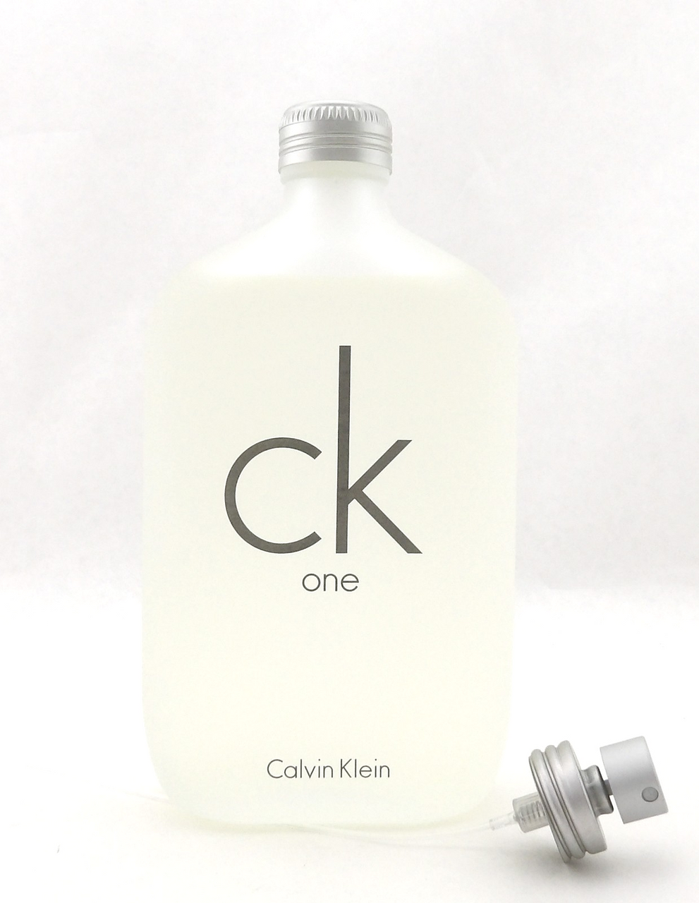 CK One by Calvin Klein 10.1 oz/300 ml. Eau de Toilette Spray Unisex. New in Box