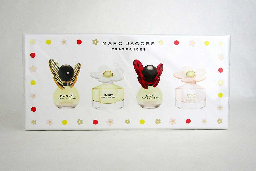 Marc Jacobs Variety 4 Piece Mini Gift Set for Women.New in Sealed Box