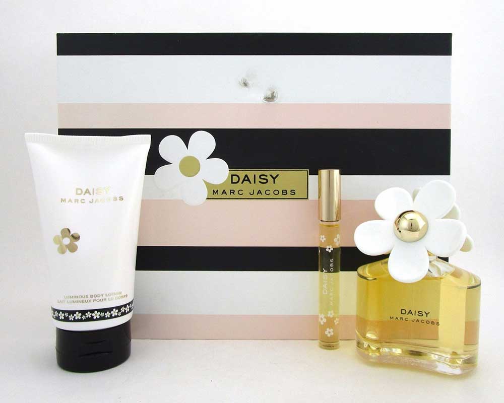 Daisy by Marc Jacobs 3 Pieces Gift Set for Women *Damaged Box