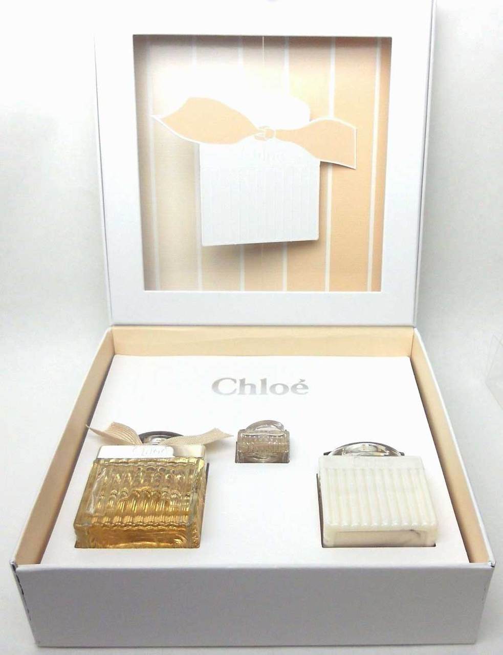 Chloe by Chloe 2.5 oz EDP Spray +Mini+Lotion Set.New in Damaged Box