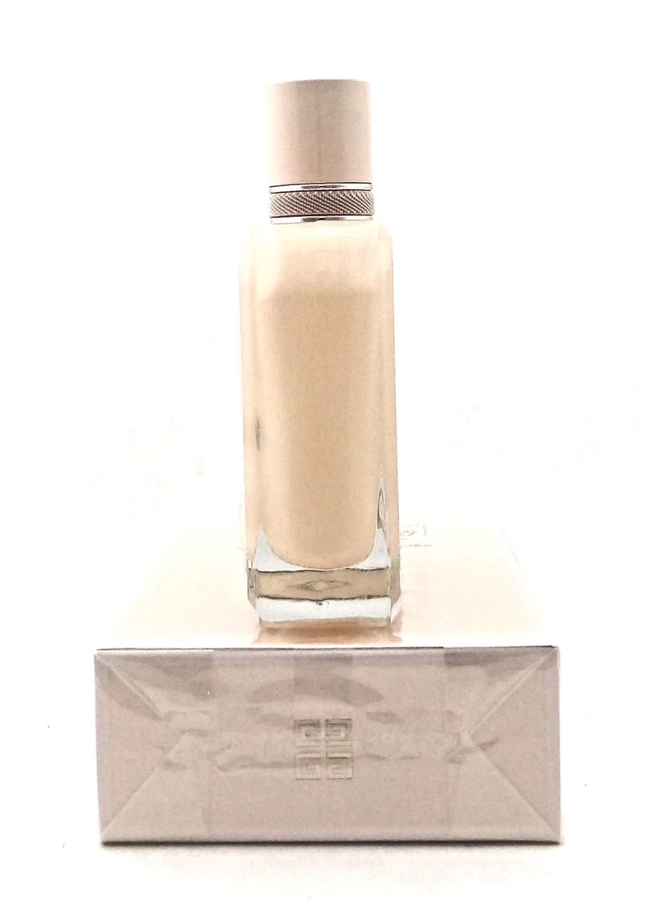 Irresistible Givenchy NUDE VELVET 2.7 oz. EDP Spray for Women. New Sealed Box