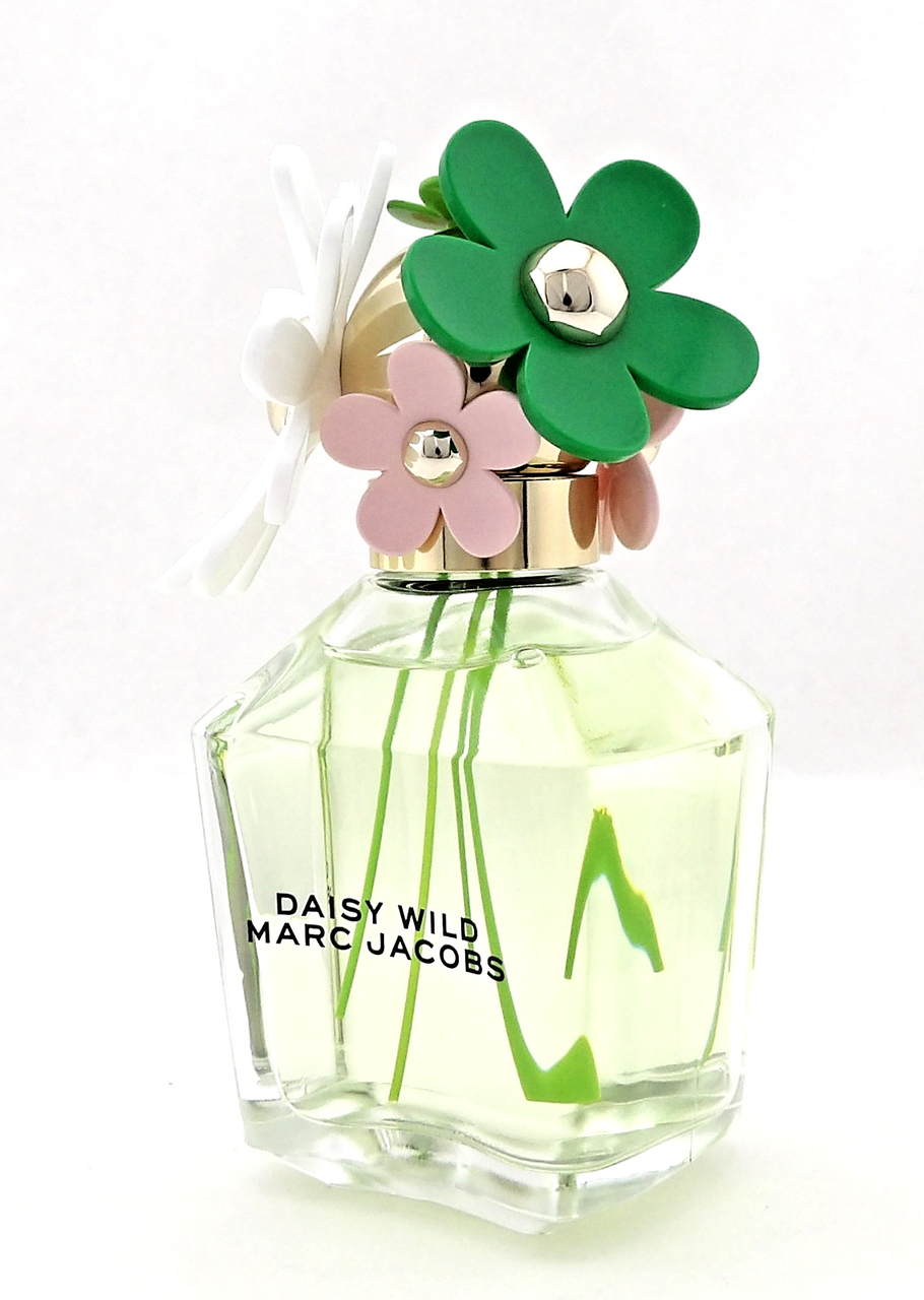 Marc Jacobs Daisy Wild 3.3 oz/ 100 ml Eau de Parfum Spray for Women. New in Box