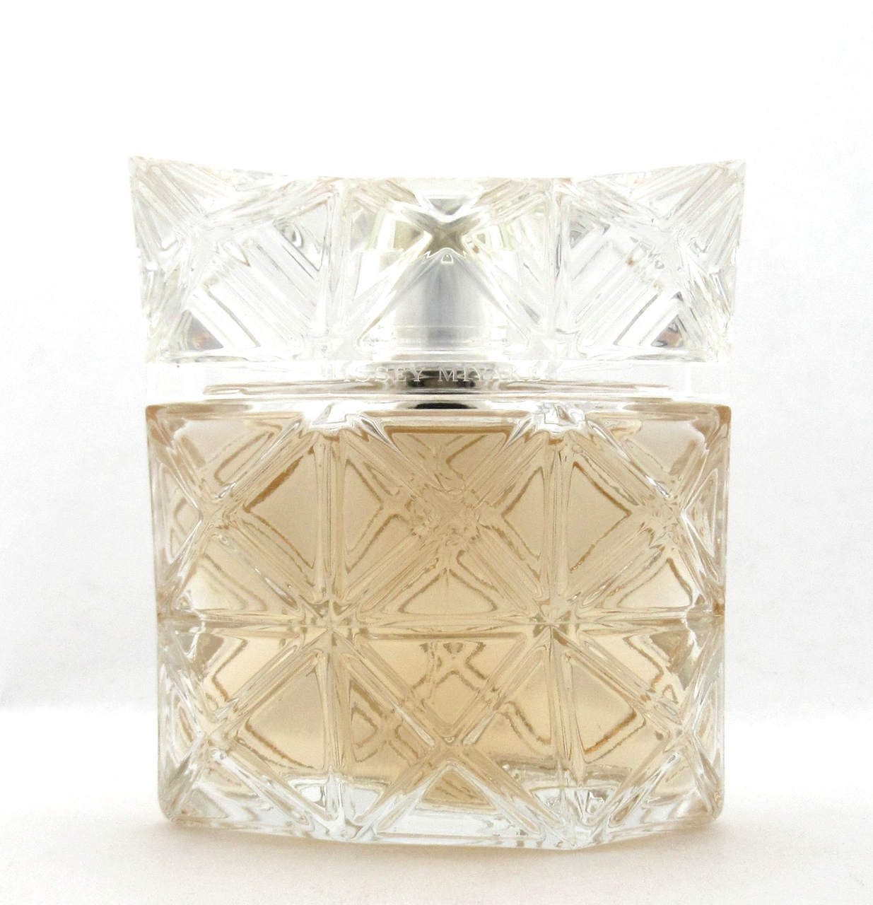Lumiere D'Issey by Issey Miyake 3.3 oz Eau De Parfum Spray Refillable New Sealed